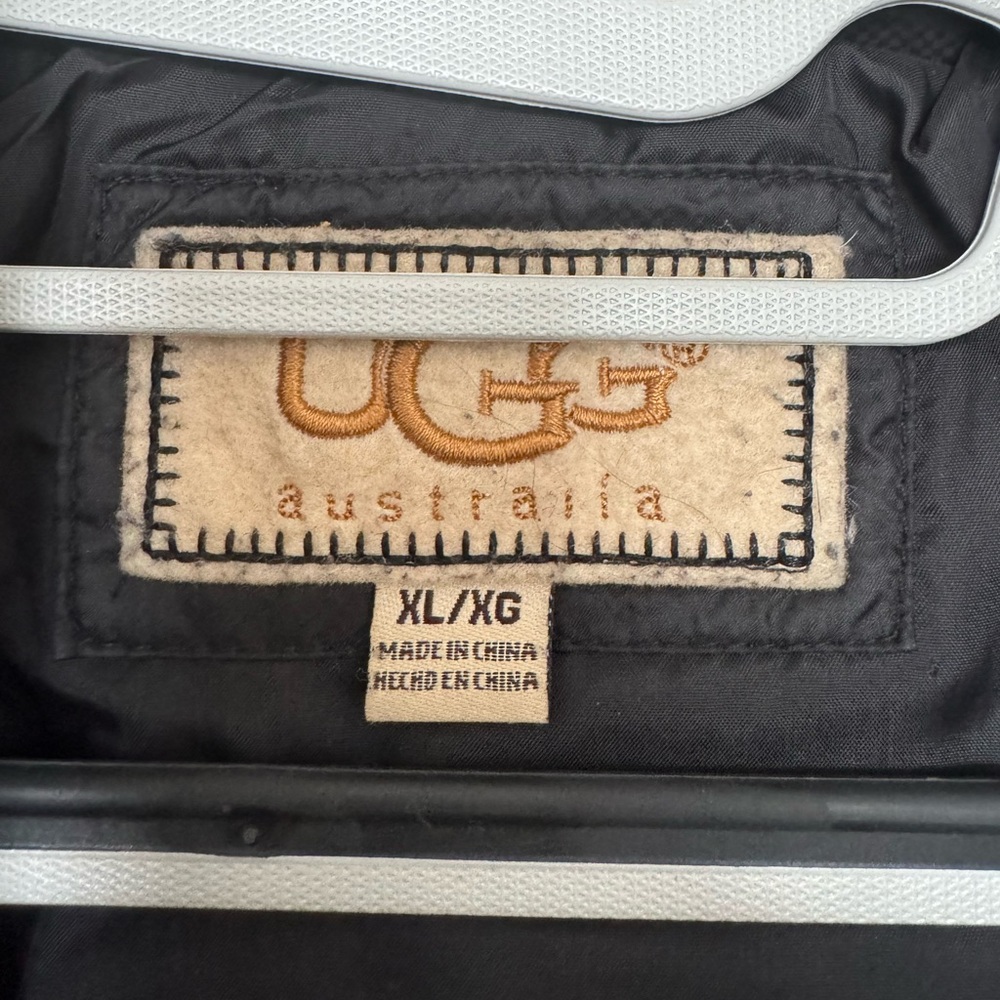 Original UGG Australia Down Puffer Bomber Jacket w/ Shearling Collar- size XL - Picture 3 of 6